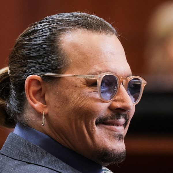 Σε άλλα νέα, ο Johnny Depp είναι έτοιμος να υποδυθεί τον Σατανά