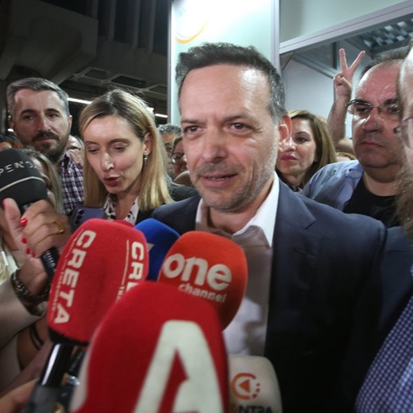 Χάρης Δούκας, o καθηγητής του Πολυτεχνείου που έκανε την ανατροπή στον Δήμο Αθηναίων