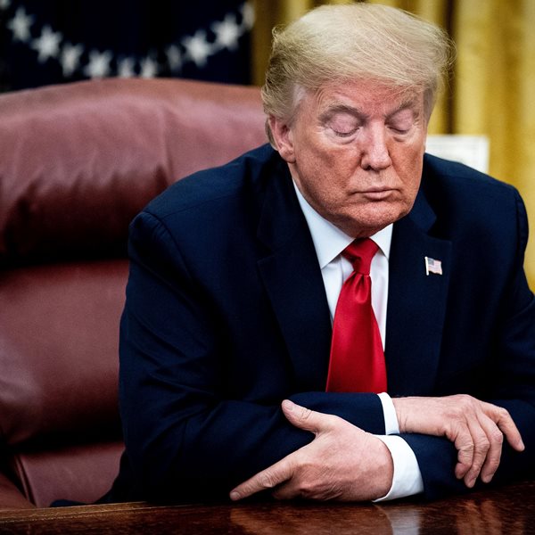 Για τον Donald Trump η αποστολή "κορονοϊός" εξετελέσθη