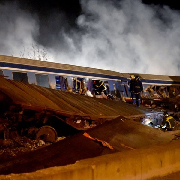 Τέμπη, οι κατηγορίες για συγκάλυψη και τα αναπάντητα ερωτήματα