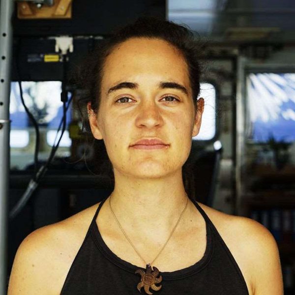 H Carola Rackete μάχεται και για τη διάσωση των δασών