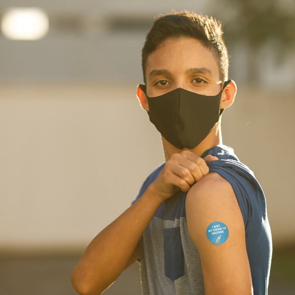 Τα κρούσματα στις μικρότερες ηλικίες οδηγούν στον εμβολιασμό των παιδιών