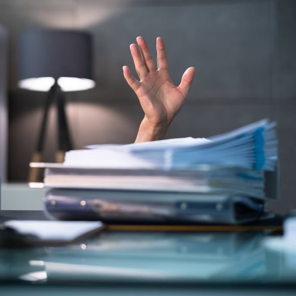 Πώς να απαλλαχθείς μια και καλή από την εργασιομανία σου