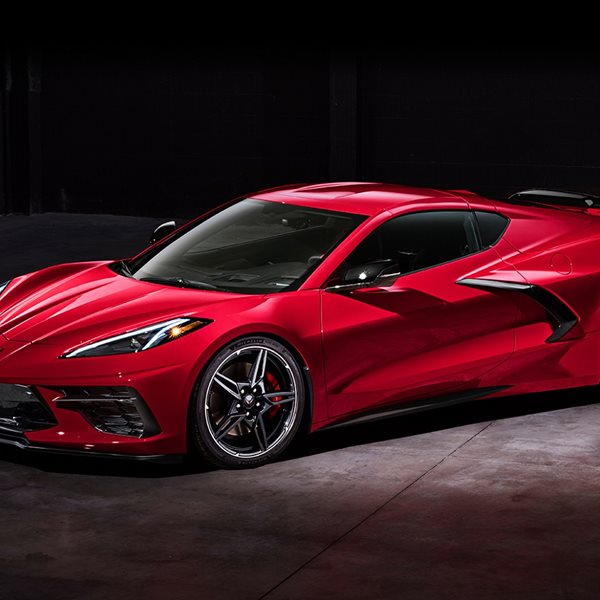 Η νέα Corvette αποκαλύφθηκε και κοιτά στα μάτια κάθε Ferrari