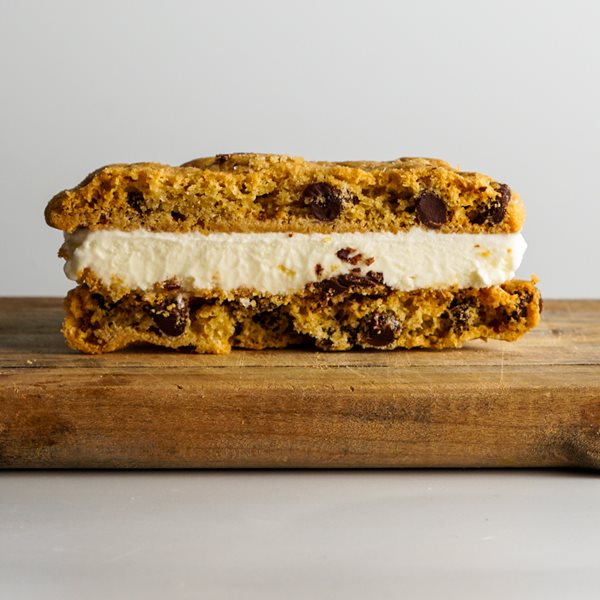 Με αυτό το παγωτό σάντουιτς, αμέσως καλύτερα