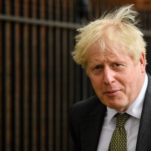 Γιατί η Μεγάλη Βρετανία αυξάνει τα πυρηνικά της όπλα