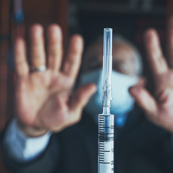 Lockdown μόνο για ανεμβολίαστους