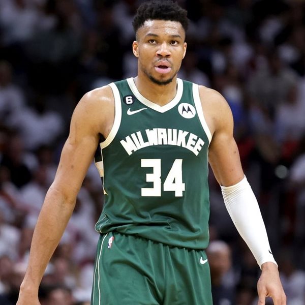 Ο Γιάννης Αντετοκούνμπο ετοιμάζει τον γάμο του με καλεσμένους LeBron και Mbappé