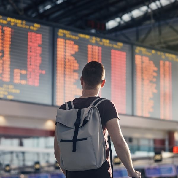 Αυτός ο νέος ευρωπαϊκός νόμος θα αλλάξει μια για πάντα τα αεροπορικά ταξίδια