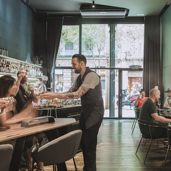 Πώς το Sips έγινε το καλύτερο μπαρ του κόσμου