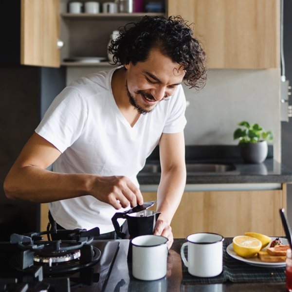 Πώς να 'καις' περισσότερες θερμίδες ακόμα και μέσα στο σπίτι