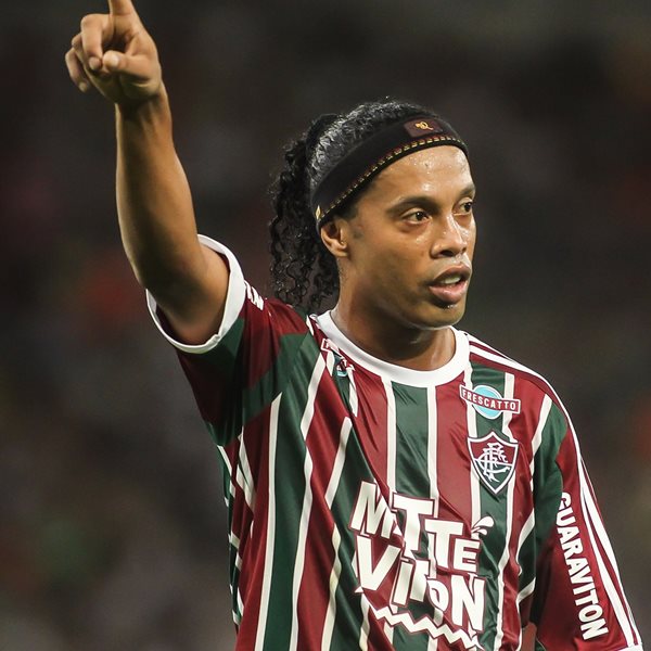 Ο Ronaldinho μπαίνει στο Survivor