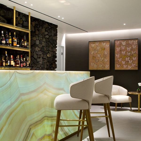 363 Bar by Baba Au Rum: Από την Κλειτίου στην Καλντέρα