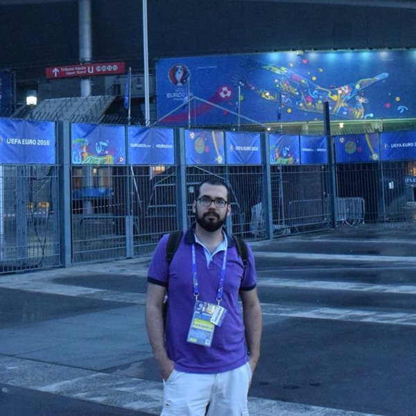 Θάνο Σαρρή τι σε έκανε να πετάξεις τη μπάλα στην κερκίδα;