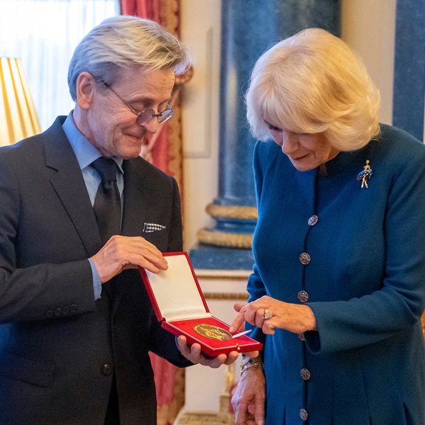 O Mikhail Baryshnikov βραβεύτηκε στο Μπάκιγχαμ