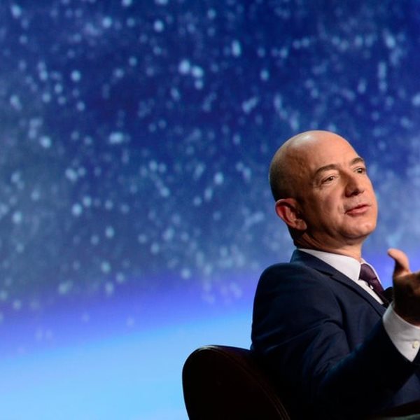 O Jeff Bezos ετοιμάζεται για το διάστημα