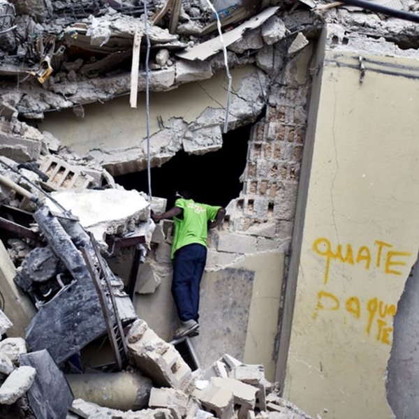 Ο τρομακτικός σεισμός των 7,2 Ρίχτερ στην Αϊτή