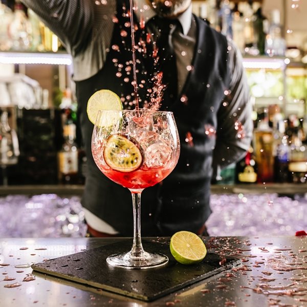 Στην Athens Bar Week, τα καλύτερα μπαρ του κόσμου καταλαμβάνουν την Αθήνα