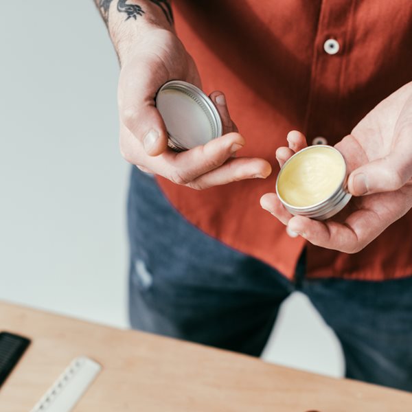 Είναι το κερί ό,τι καλύτερο για τα μαλλιά;