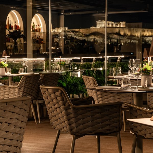 Η πιο ρομαντική ημέρα του έτους στο Opposite at 507