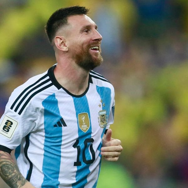 Tα Adidas Samba του Lionel Messi έχουν ήδη γίνει ανάρπαστα