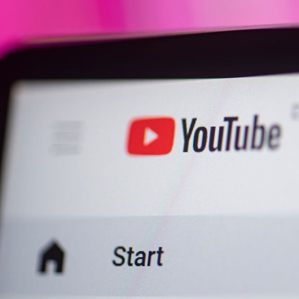 Το YouTube απέκτησε μια νέα λειτουργία που θα σε βοηθήσει, αν σε έχουν χακάρει