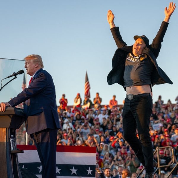 Ο Trump παρακολούθησε μαζί με τον Musk την αποτυχημένη πτήση της SpaceX