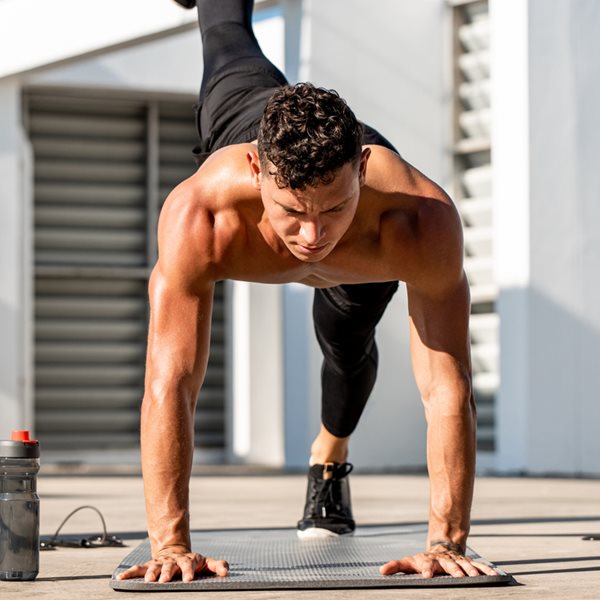 Μπορείς όντως να γυμνάσεις ολόκληρο το κορμί σου μέσα σε 14 λεπτά;