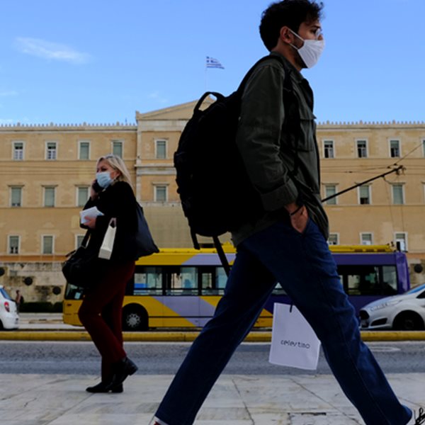 Κορονοϊός: Σχεδόν 100 νεκροί σε μία μέρα