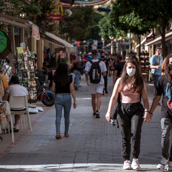 Κορονοϊός: Ανεβαίνουν συνεχώς τα νέα κρούσματα