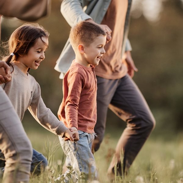 Μεγαλώνοντας παιδιά όπως στα '90s, η νέα τάση