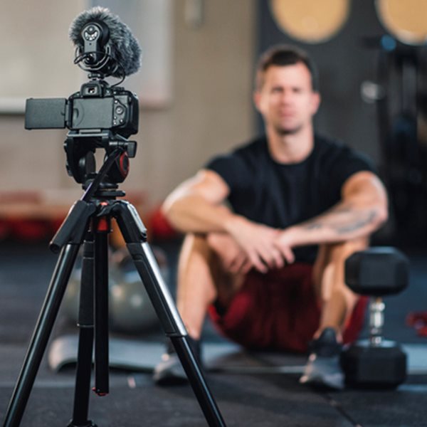 Influencers με δηλωμένο το ρετούς στα social media