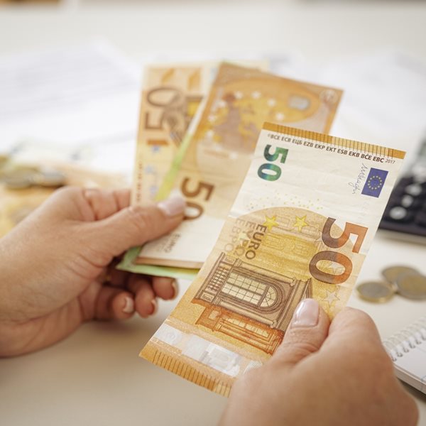 Ποιο χρώμα τιμολογίου ρεύματος συμφέρει τους καταναλωτές