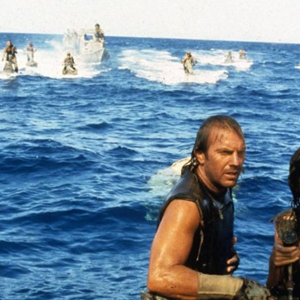 Για κάποιο λόγο, το Waterworld γίνεται σειρά