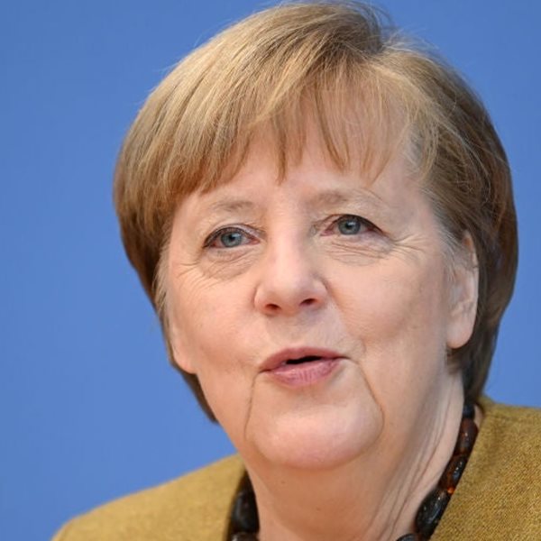 3-4 δύσκολους μήνες μπροστά μας βλέπει η Angela Merkel