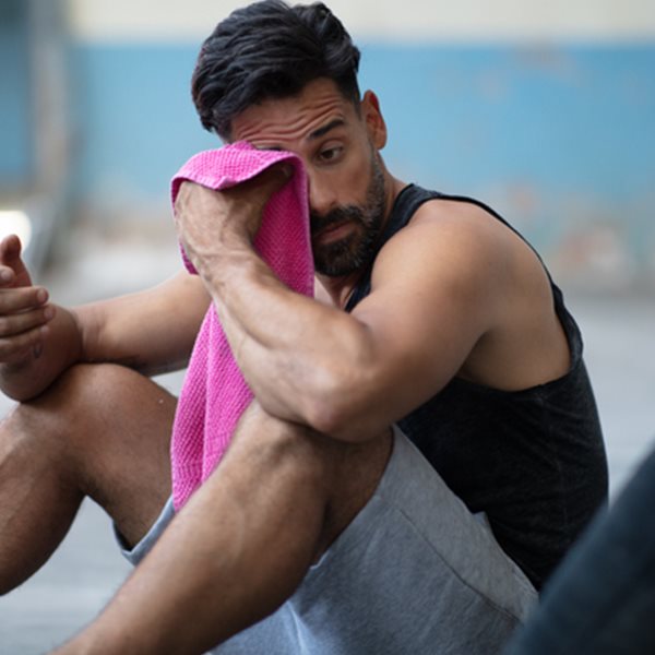 Σε τι ηλικία αρχίζεις να χάνεις μύες και πώς θα το σταματήσεις