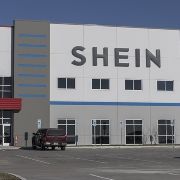 15 εκατ. δολάρια από τη Shein για τη βελτίωση των εργασιακών συνθηκών στα εργοστάσιά της