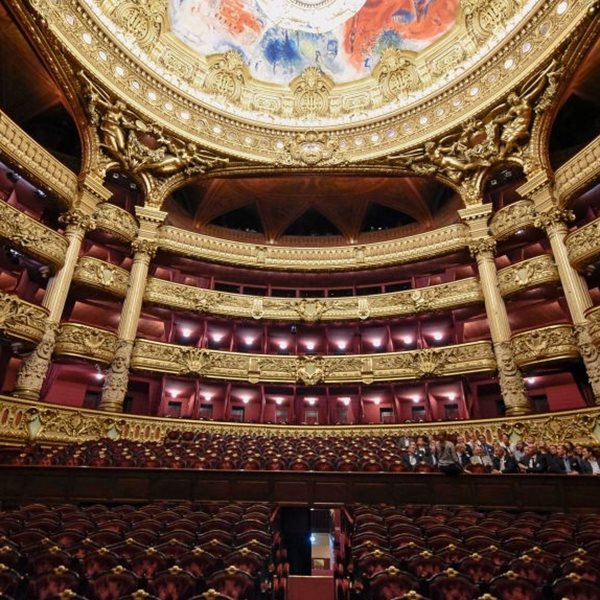 Η Όπερα του Παρισιού γίνεται για μία νύχτα κατάλυμα της Airbnb