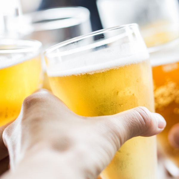 Τελικά, η μπύρα κάνει καλό στην καρδια; Το Harvard έχει την απάντηση