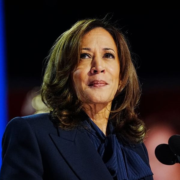 'Η Αμερική είναι έτοιμη να γυρίσει τη σελίδα του Trump', λέει η Kamala Harris