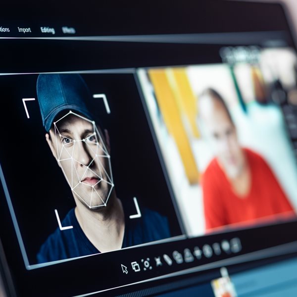 Tι μέτρα παίρνει το YouTube κατά των κακόβουλων deepfakes