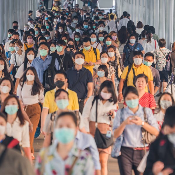 Γιατί η ανοσία της αγέλης δεν προστατεύει πλήρως από τον κορονοϊό