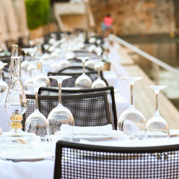 Nero: Μία ολοκαίνουρια νόστιμη εμπειρία στη λίμνη Βουλιαγμένης