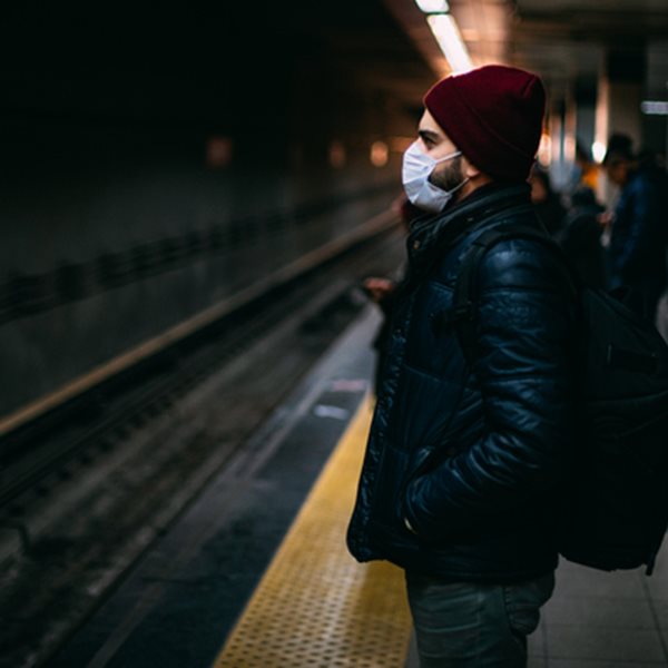 Κορονοϊός: Πάλι κοντά στους 100 οι θάνατοι