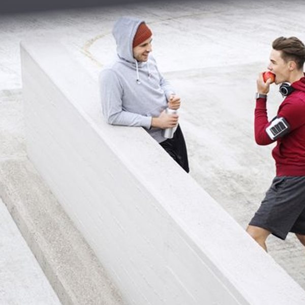 Το κόλπο με το μήλο που θα σε βοηθήσει να χάσεις βάρος