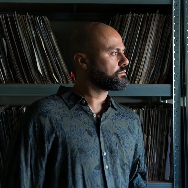 Ο Bengoa φτιάχνει πια μουσική για τα κόκκινα μέρη σου