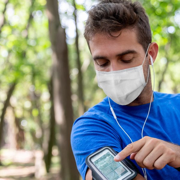 Ο πραγματικός κίνδυνος με τους ασυμπτωματικούς φορείς του κορονοϊού