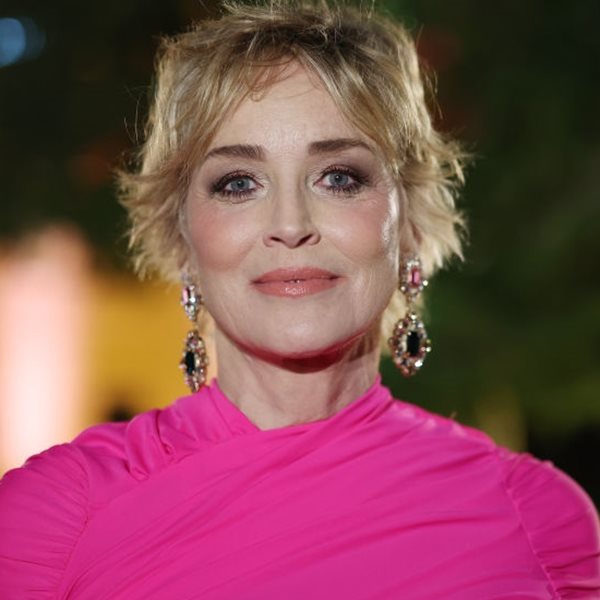 H Sharon Stone αποκάλυψε τον παραγωγό που την πίεσε να συνευρεθεί ερωτικά με τον Billy Baldwin