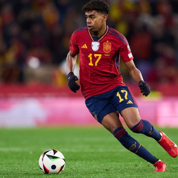 Φήμες λένε ότι ο Lamine Yamal 'έφαγε κέρατο'