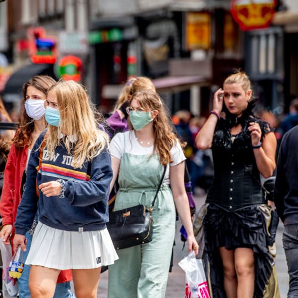 Κόκκινος συναγερμός για τον κορονοϊό